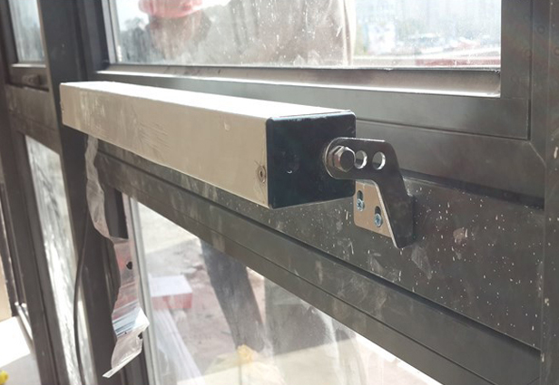 電動(dòng)開窗機(jī)廠家